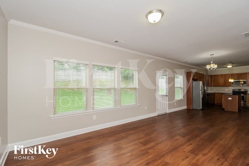 Building Photo - 119 Dynasty Ln