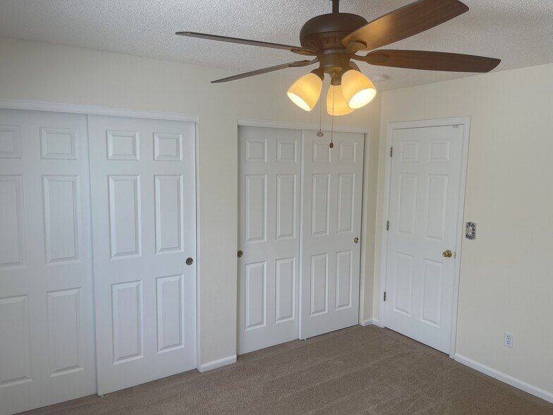 Building Photo - 9942 Sydney Ln