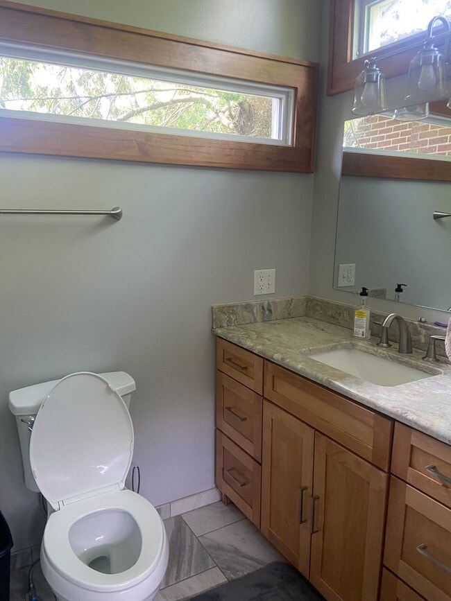 Building Photo - Beautiful 3 Bedroom / 2 Bathroom Home – Marion, VA – $1,600/Month