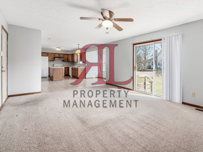 Building Photo - 9326 Tahoma St