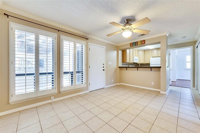 Building Photo - 2510 San Gabriel St