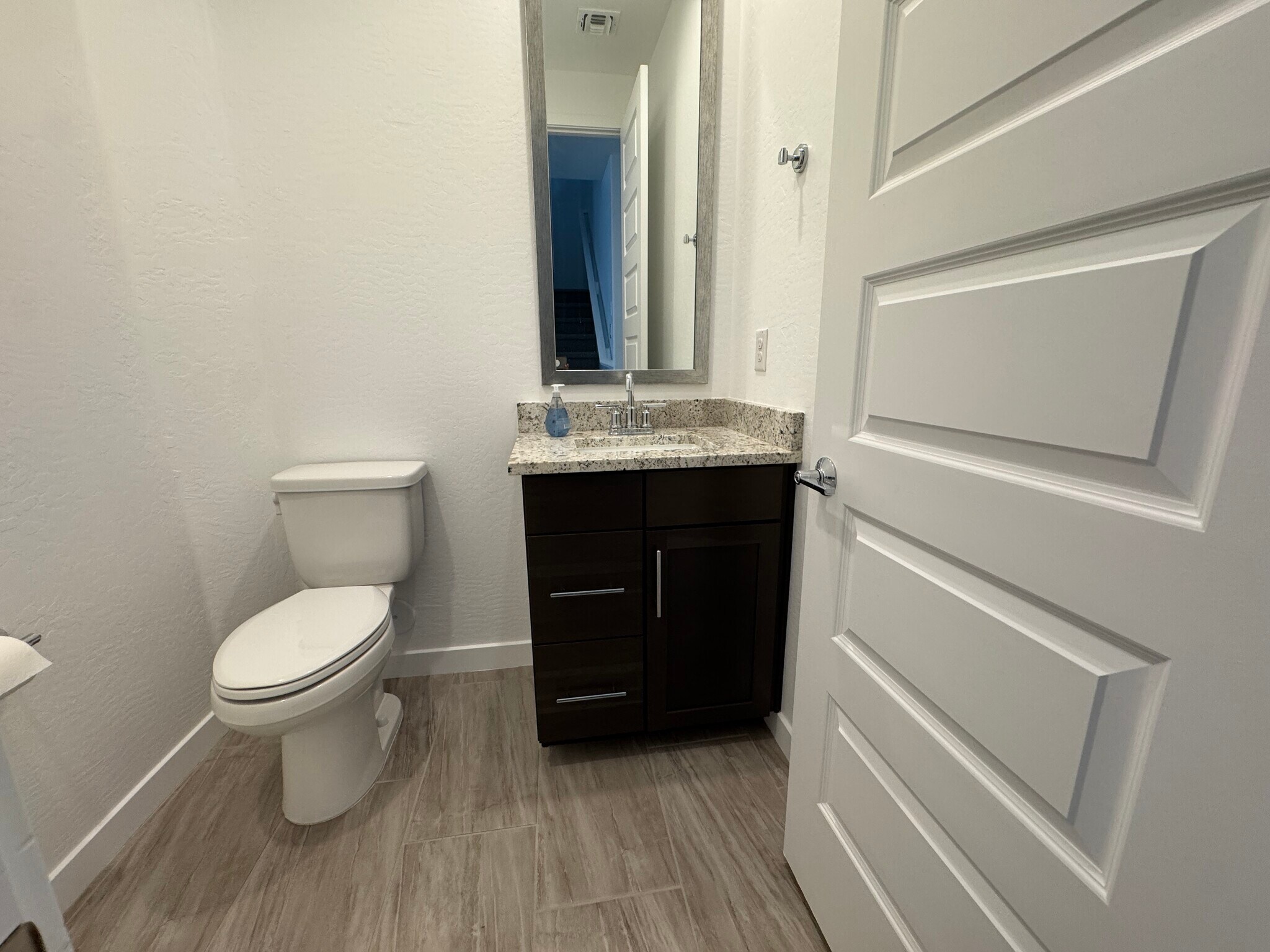 Building Photo - 4100 S Pinelake Way