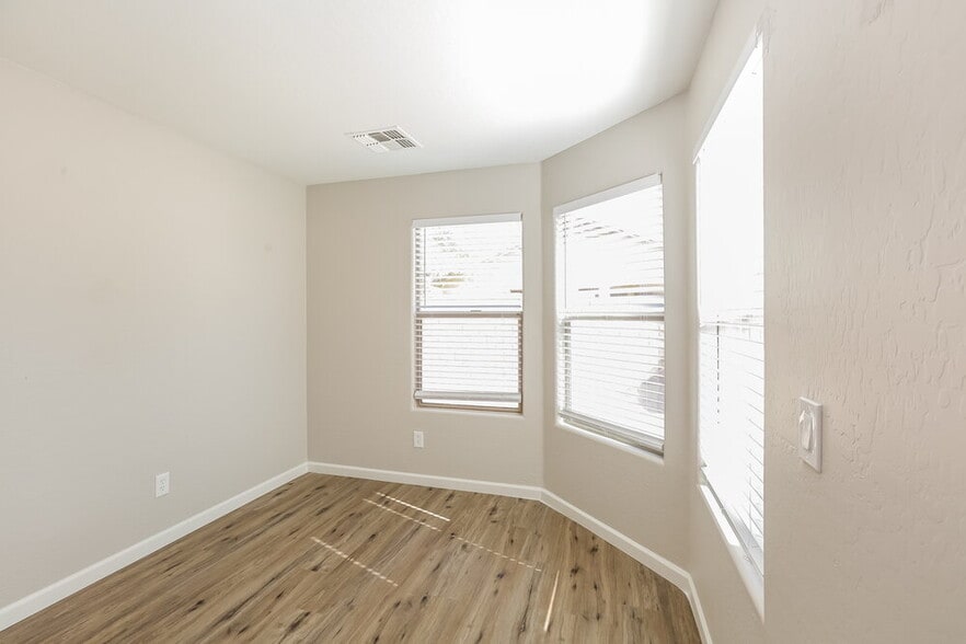 Building Photo - 3310 W Leodra Ln