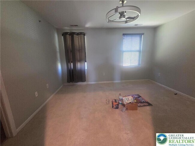 Building Photo - 2500 Alex Rd