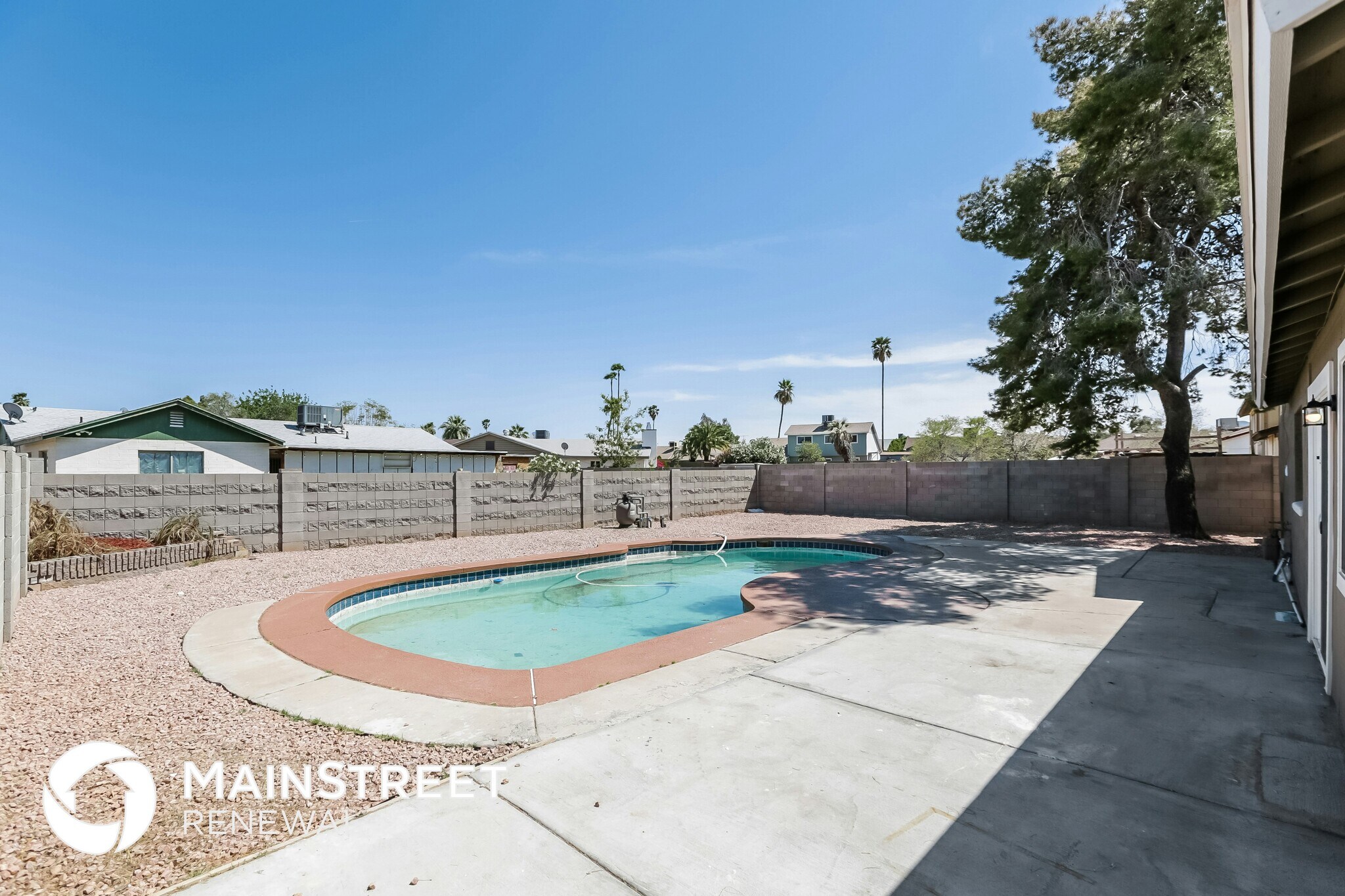 Building Photo - 6237 S 44th St