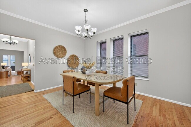 Building Photo - 5559 Pershing Ave