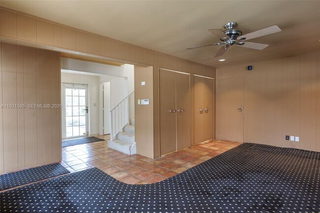 Building Photo - 2130 NE 15th St