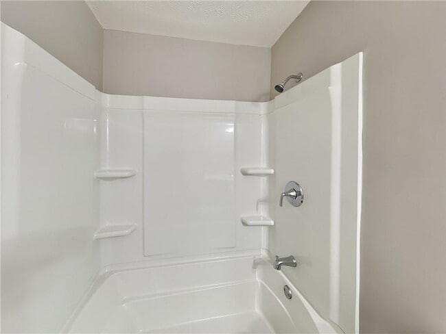 Building Photo - 8321 Beechwood Ct