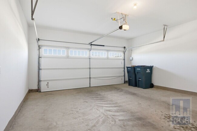 Building Photo - 106 Arbordale St