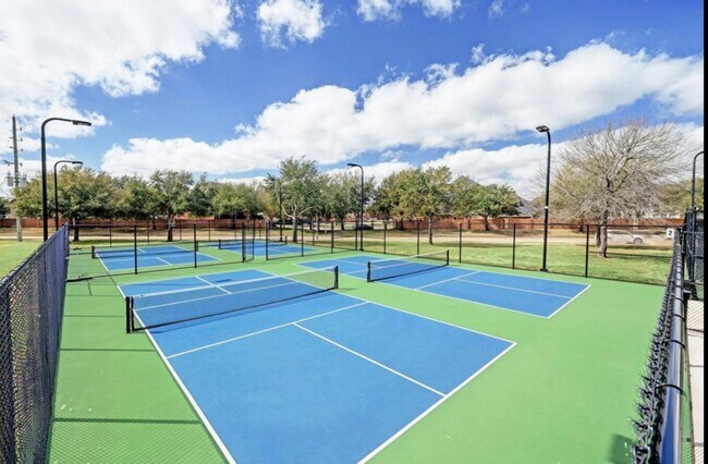 Building Photo - 21514 Venture Park Dr