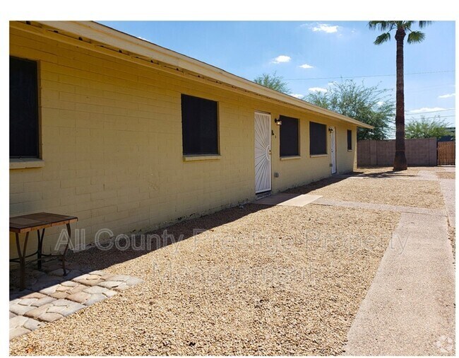 Building Photo - 1140 E Curry Rd