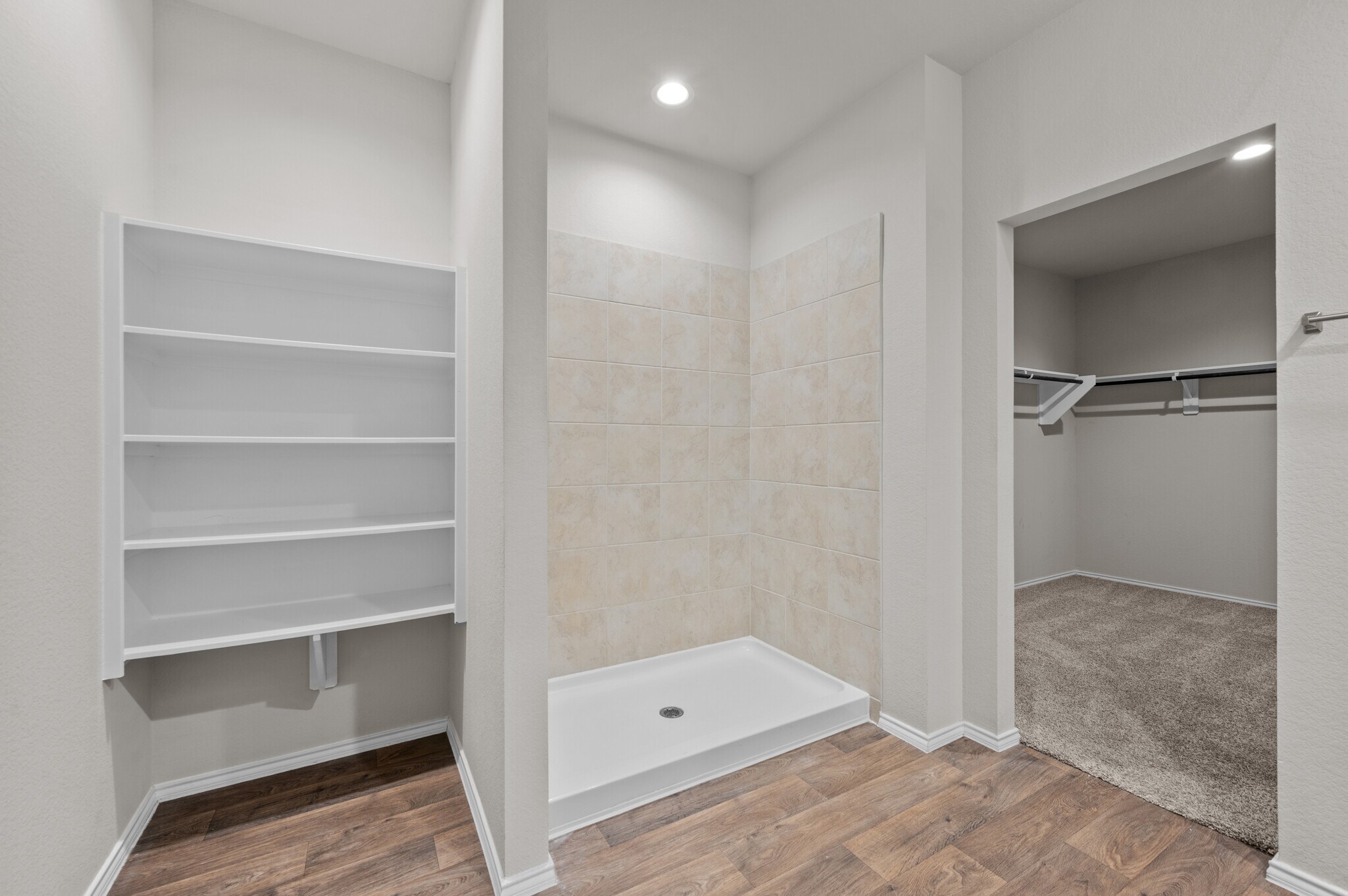 Building Photo - 20811 Olive Leaf St