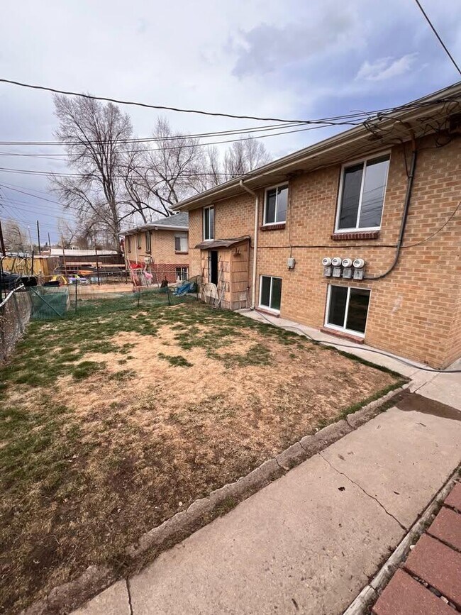 Building Photo - 3631-3637 S Sherman St - 3637