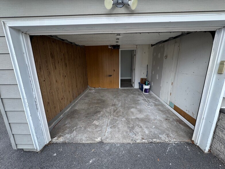 Building Photo - 7 Limetree Ln