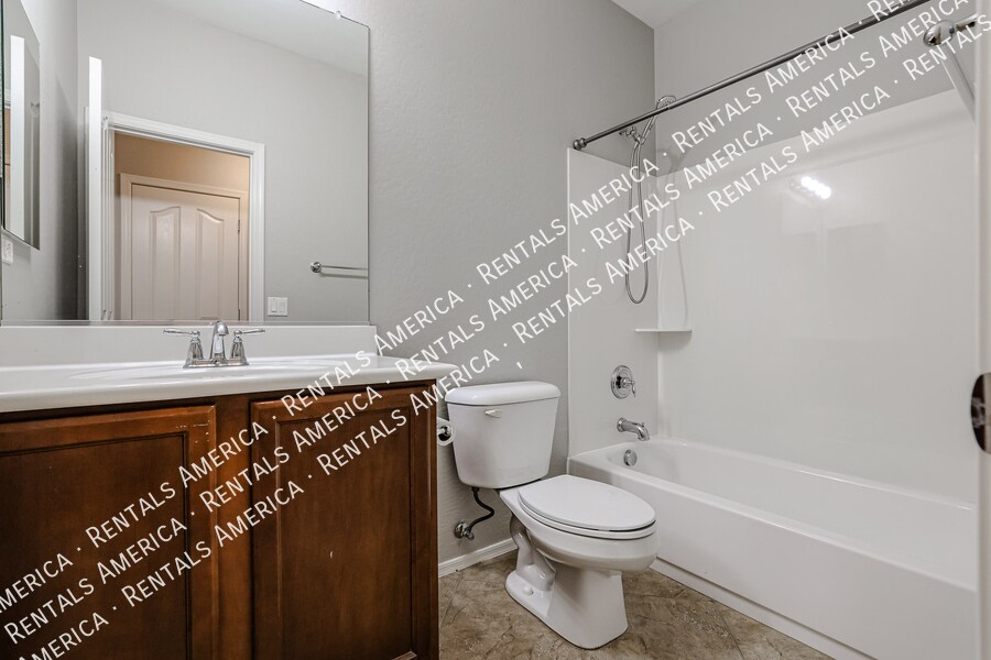 Building Photo - 7045 S Legend Dr