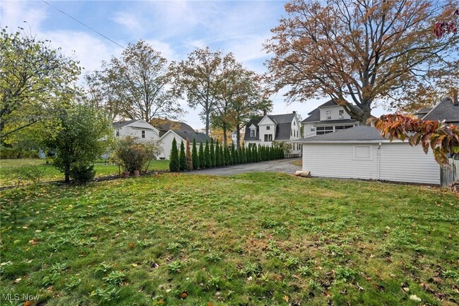 Building Photo - 1217 Belle Ave