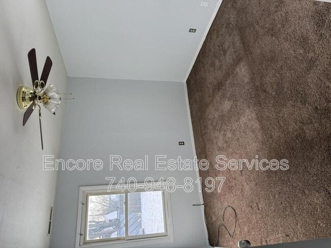 Building Photo - 545 Seneca Dr