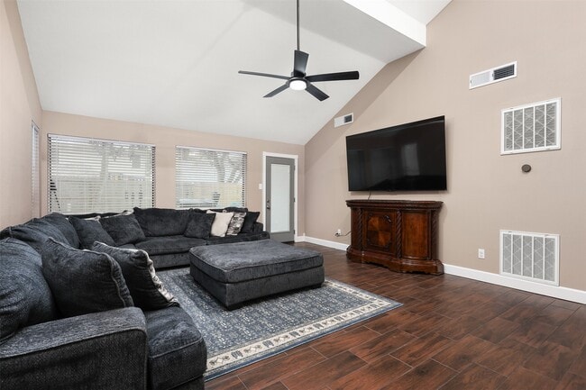 Building Photo - 1917 Endeavor Ct