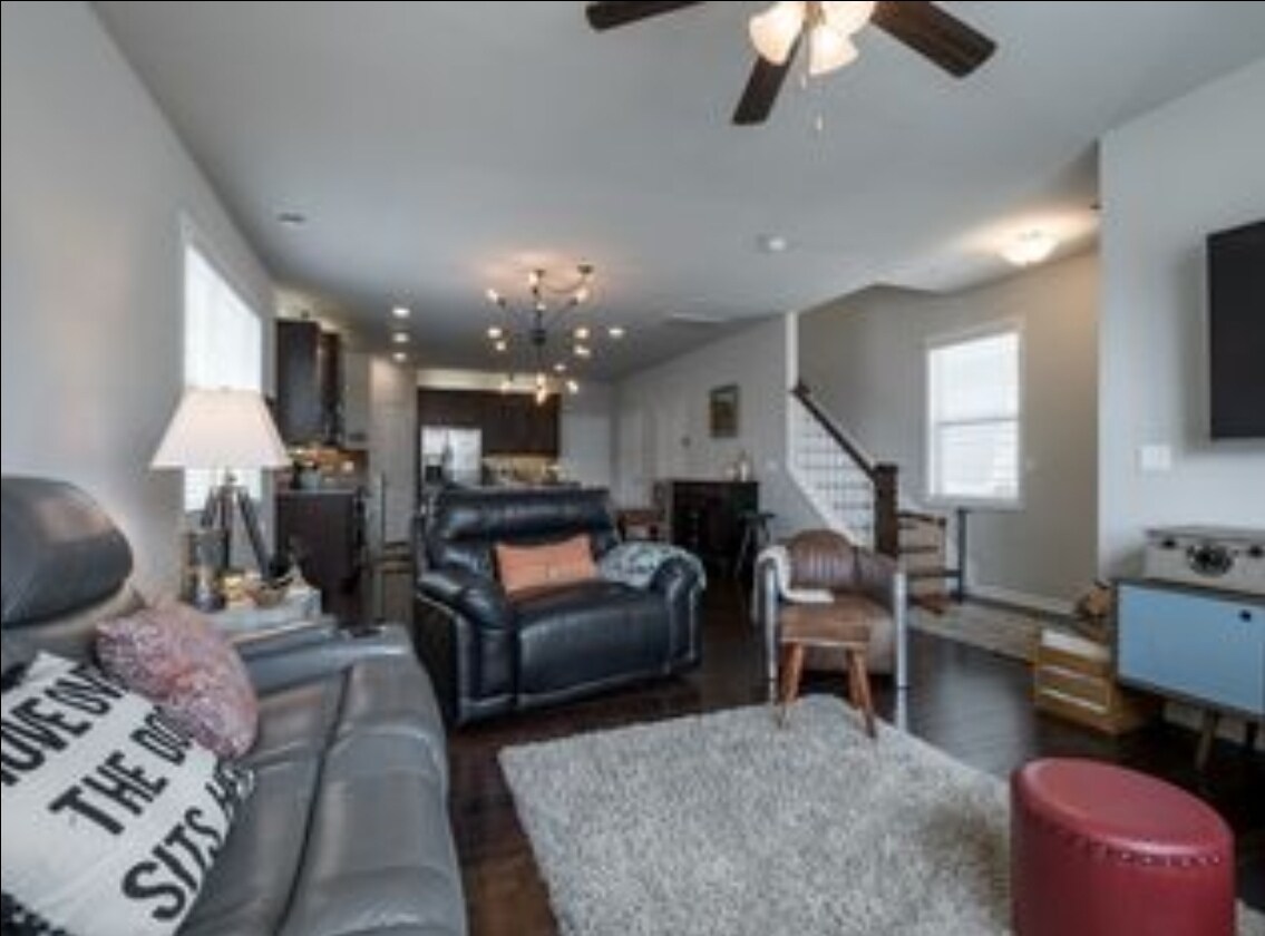 Building Photo - 414 Prestige Ct