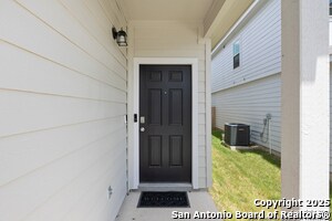 Building Photo - 4422 Tourmaline Wy