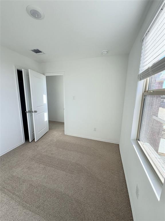 Building Photo - 2007 Delphine Dr