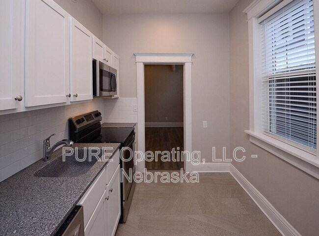 Building Photo - 2967 Harris St