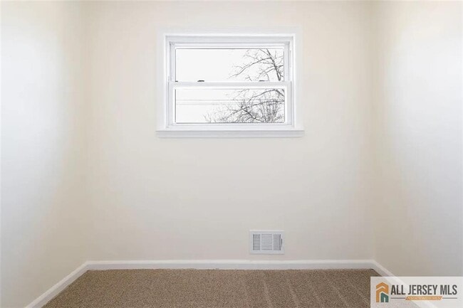 Building Photo - 234 Inza St