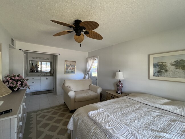 Building Photo - 430 High Point Dr