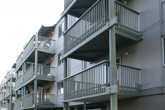 Building Photo - 377 Mandarin Dr