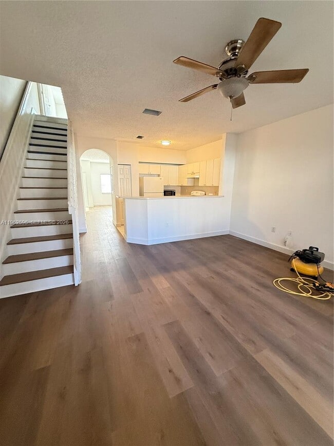 Building Photo - 2223 SE 23rd Ave