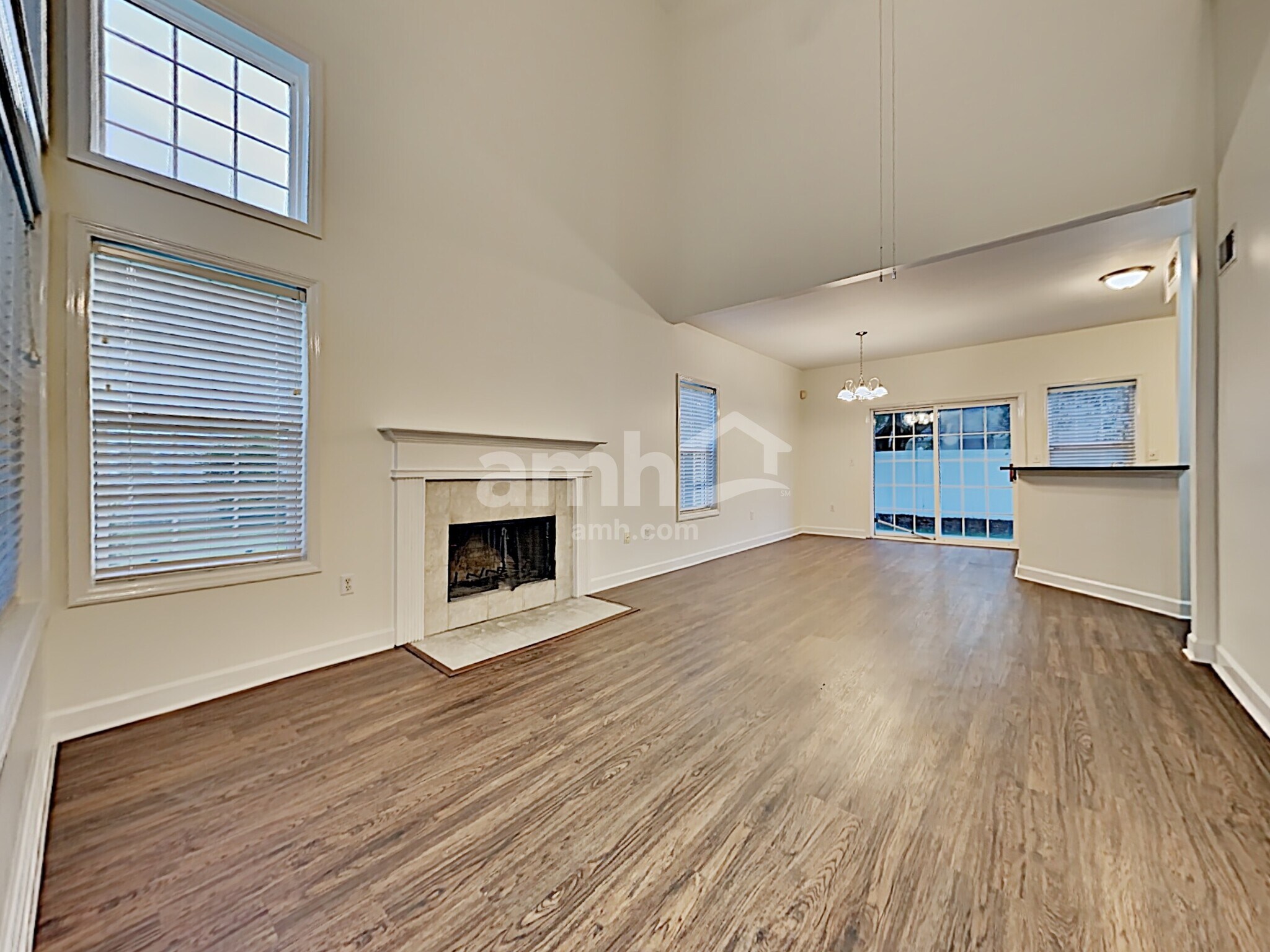 Building Photo - 7 Otter Creek Dr