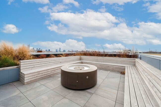 Building Photo - NEW One Bedroom in Brewerytown w/ Roofdeck & Gym!