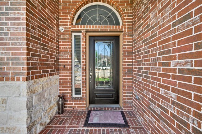 Building Photo - 13935 Manobrook Ct
