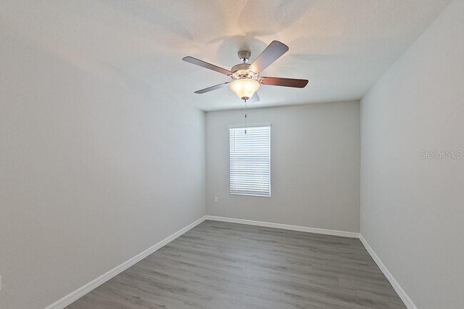 Building Photo - 8645 SW 44th Ct