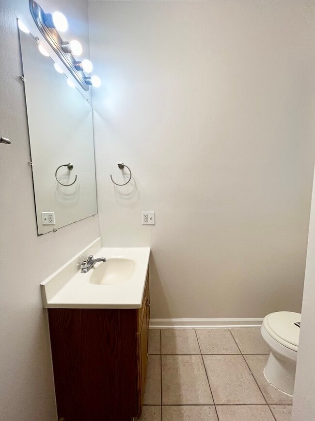 Building Photo - 3227 S Carpenter St