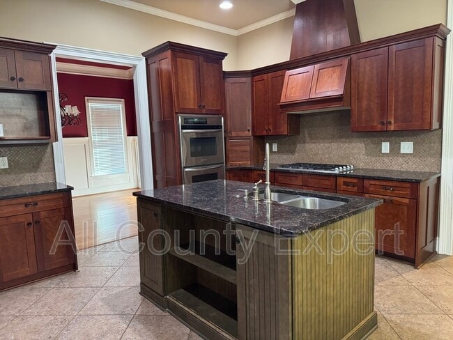 Building Photo - 1520 Vassar Ave