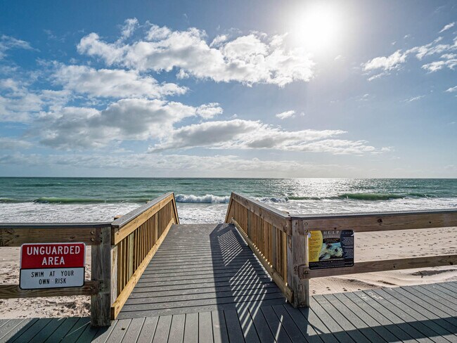 Building Photo - 4141 Ocean Dr