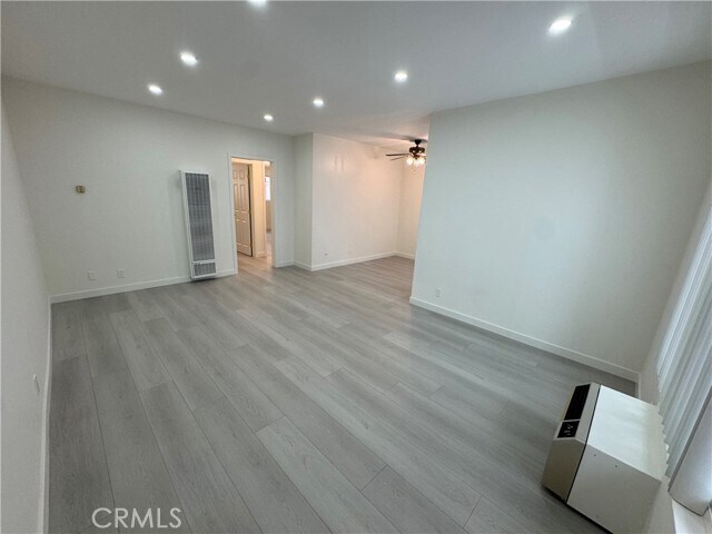 Building Photo - 580 W Stocker St