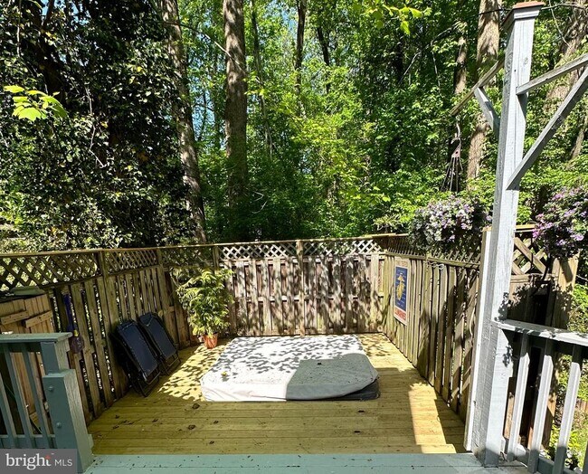 Building Photo - 623 Sean Dr