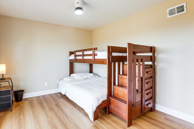 Building Photo - 1253 Hickerson Ct