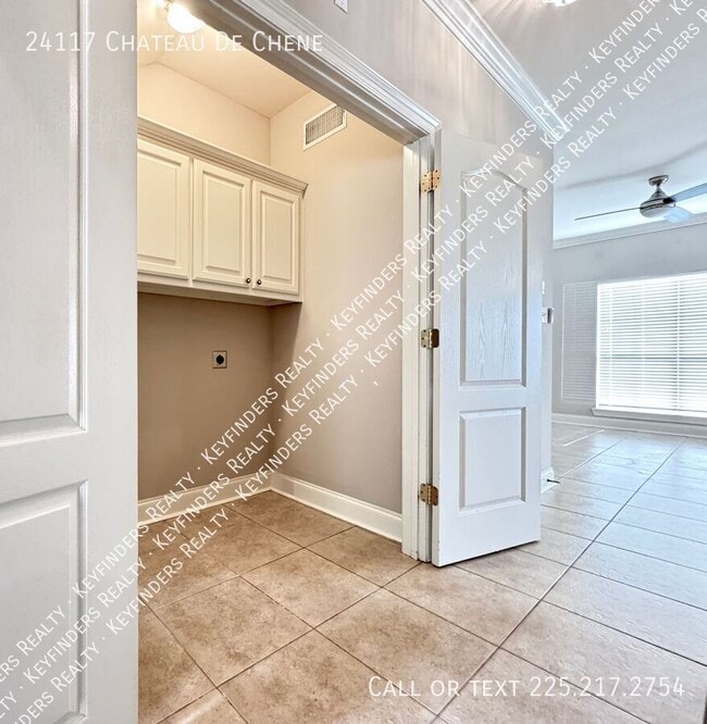 Building Photo - 24117 Chateau de Chene Blvd