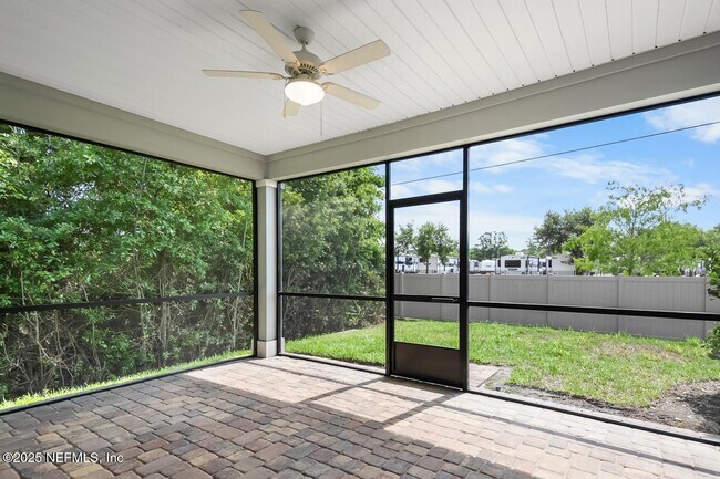 Building Photo - 10165 Roman Ln