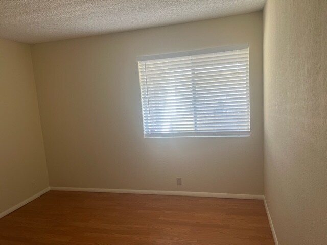 Building Photo - 4150 E Cactus Rd