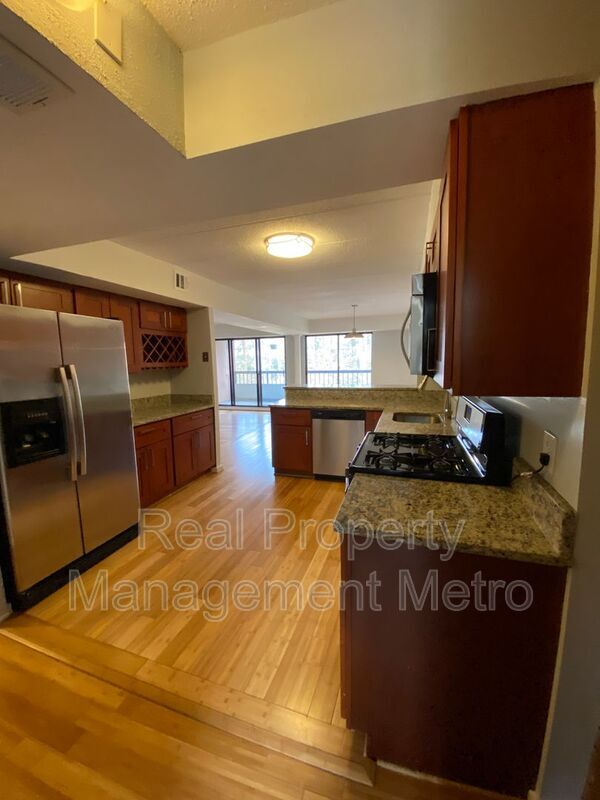 Building Photo - 5657 Harpers Farm Rd