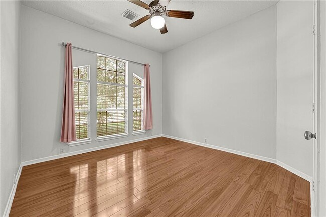 Building Photo - 7530 Broken Oak Ln
