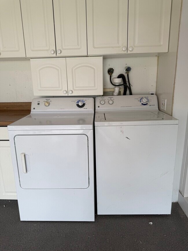 Building Photo - 20137 S Hampton Ct