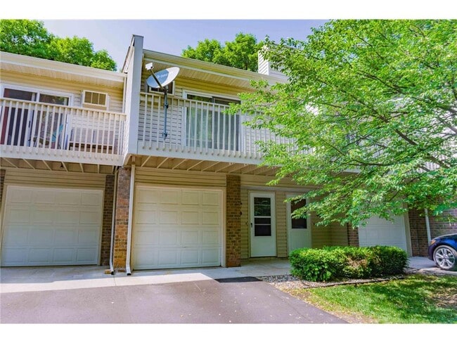 Building Photo - 17494 Pond Cir