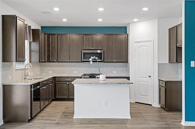 Building Photo - 2632 Wesley Ave