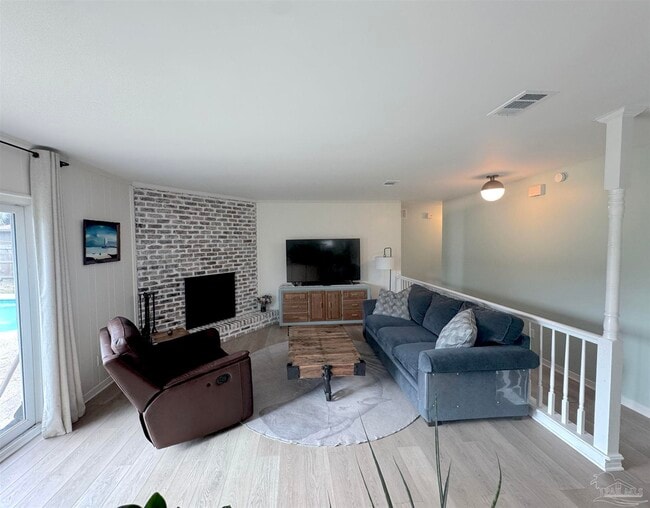 Building Photo - 3585 Riddick Dr