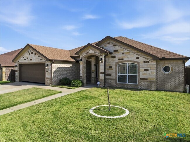 Building Photo - 6101 Cordillera Dr
